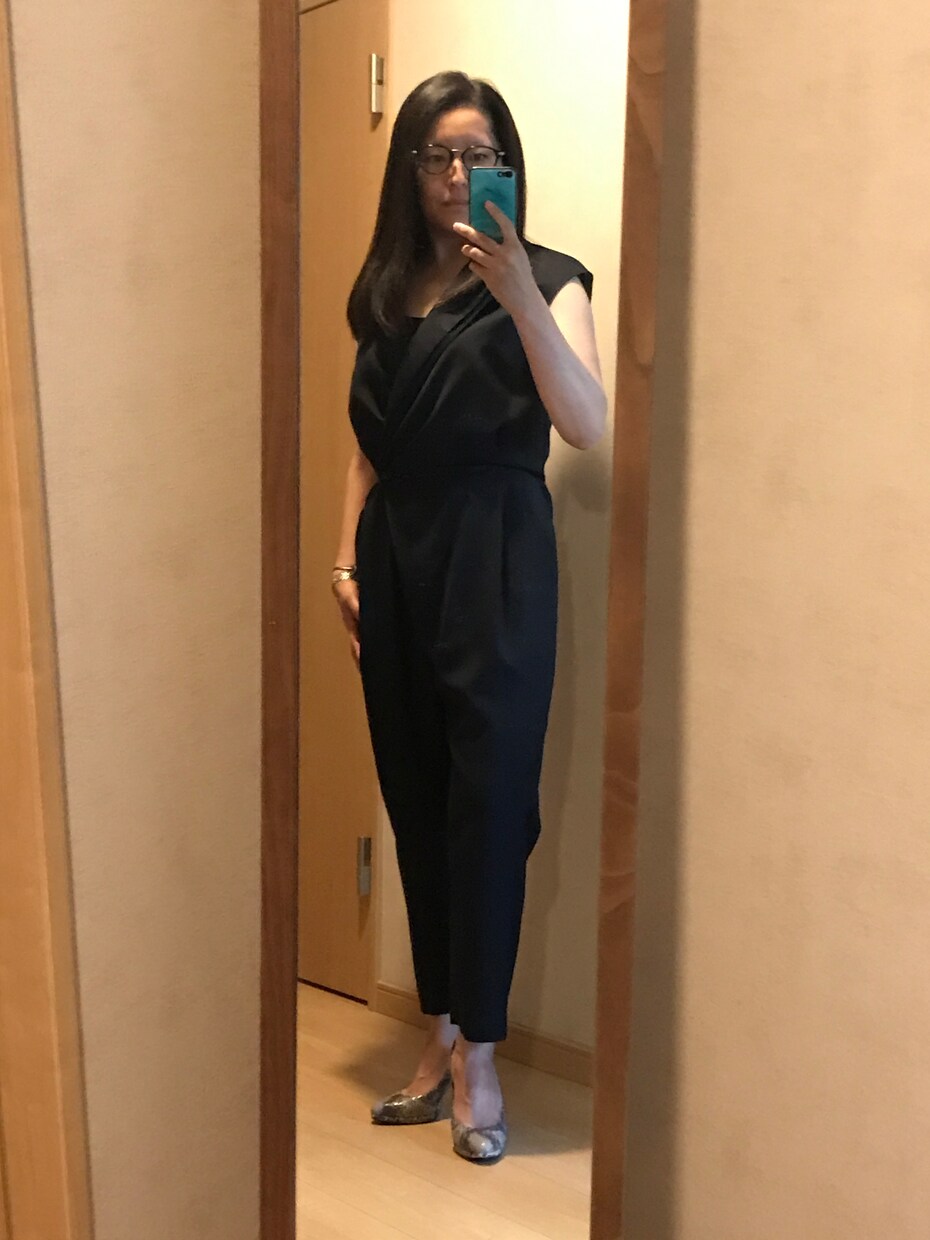 今度着て行く勝負服の最終チェックします パーソナル服飾インストラクターが イメージ3