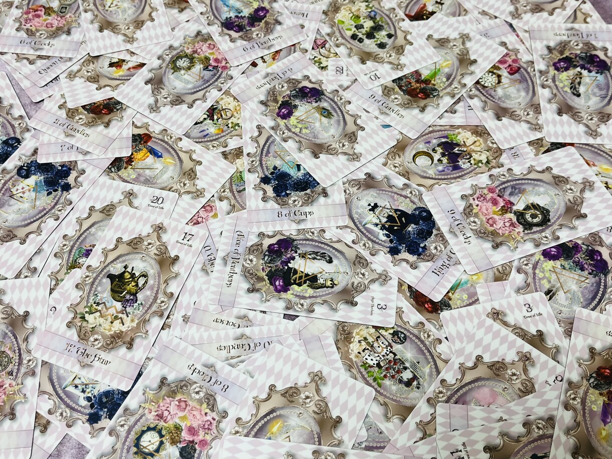 どっちがいいの？迷ってる2つの事柄について占います 可愛いタロットカード6枚使って占います【画像付き！】 イメージ3