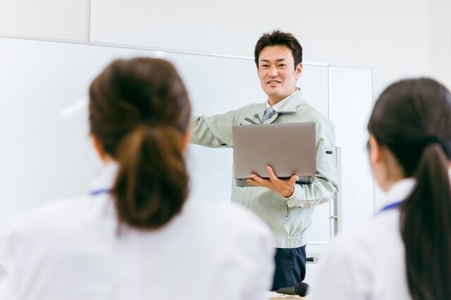 自分の時間を持ちたい方！製薬会社をおススメします 製薬会社製造職への転職方法を、元製薬会社社員が教えます。 イメージ2