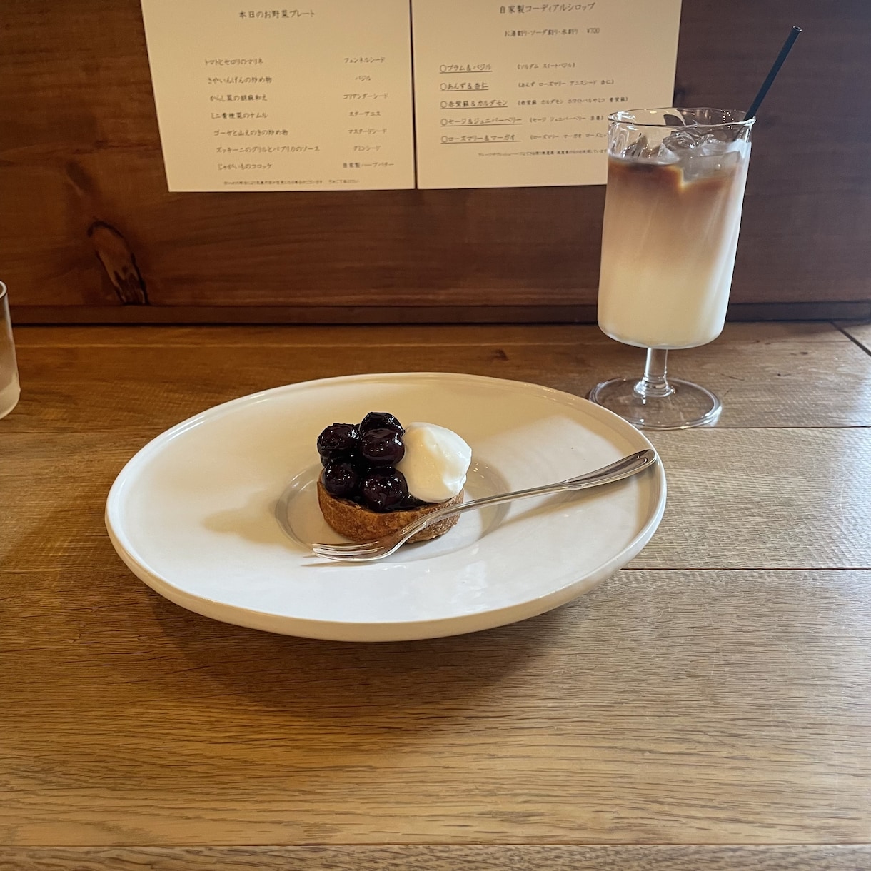 都内、埼玉の上品カフェ紹介します 落ち着いて1人から2人で行ける心安らぐカフェ☕️ イメージ2